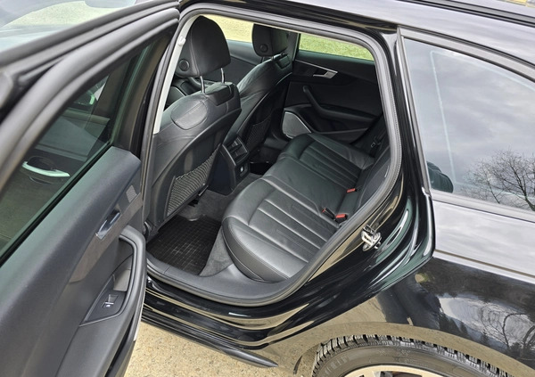 Audi A4 cena 64900 przebieg: 61000, rok produkcji 2016 z Zakopane małe 137